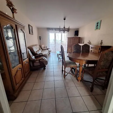Apartament Spacieux Et Bien Situe